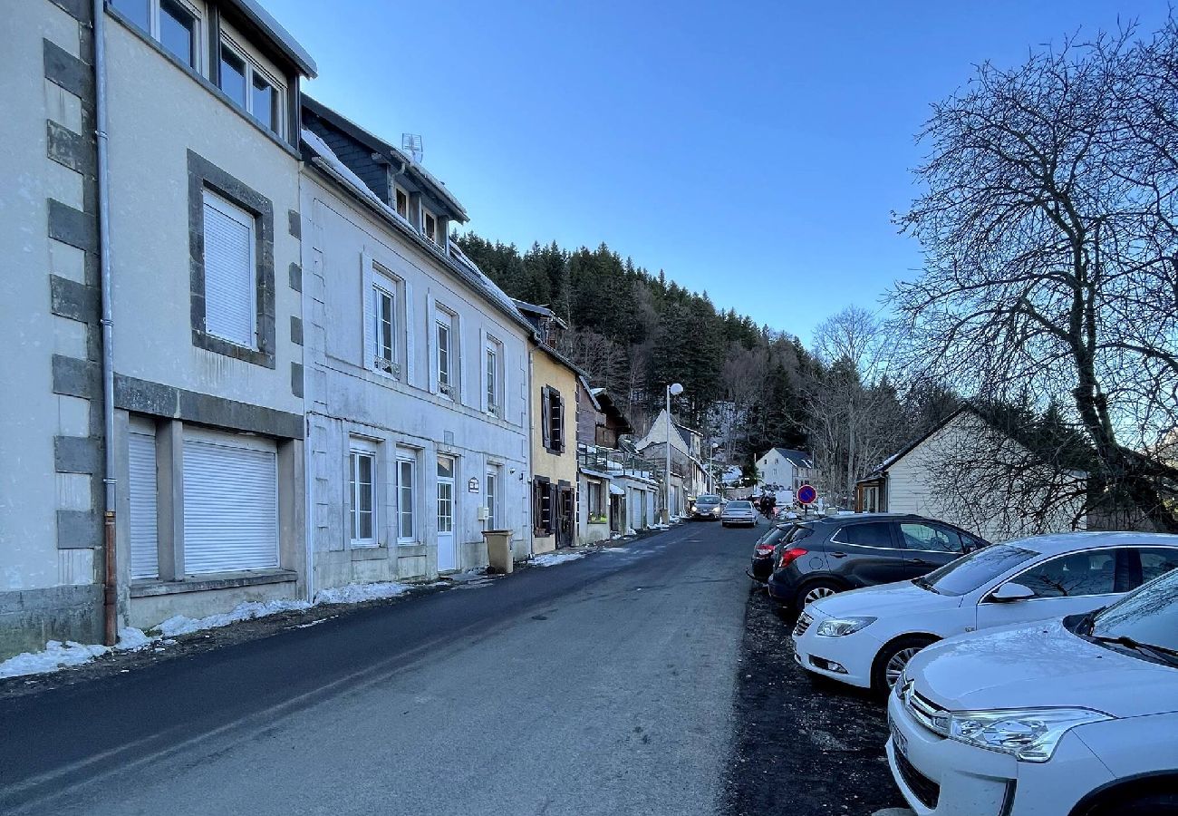 Apartment in Mont-Dore - La Féessence boisée - 2/4 pers