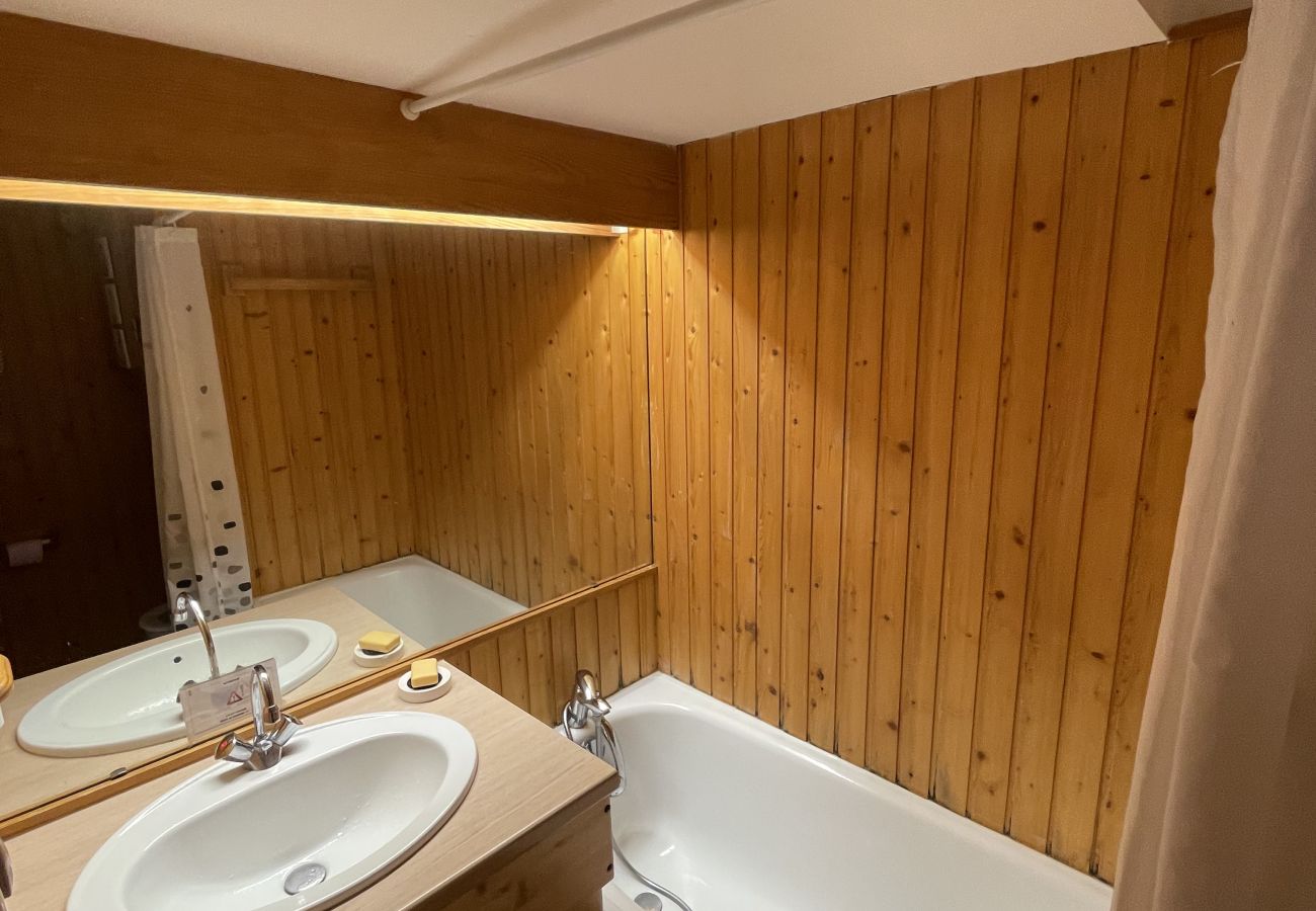 Apartment in Mont-Dore - Les Thermes 25 - idéal CURE